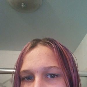 Meet your Posher, Cassandra